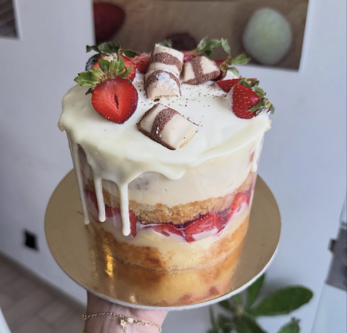 Naked cake artesanal de morango